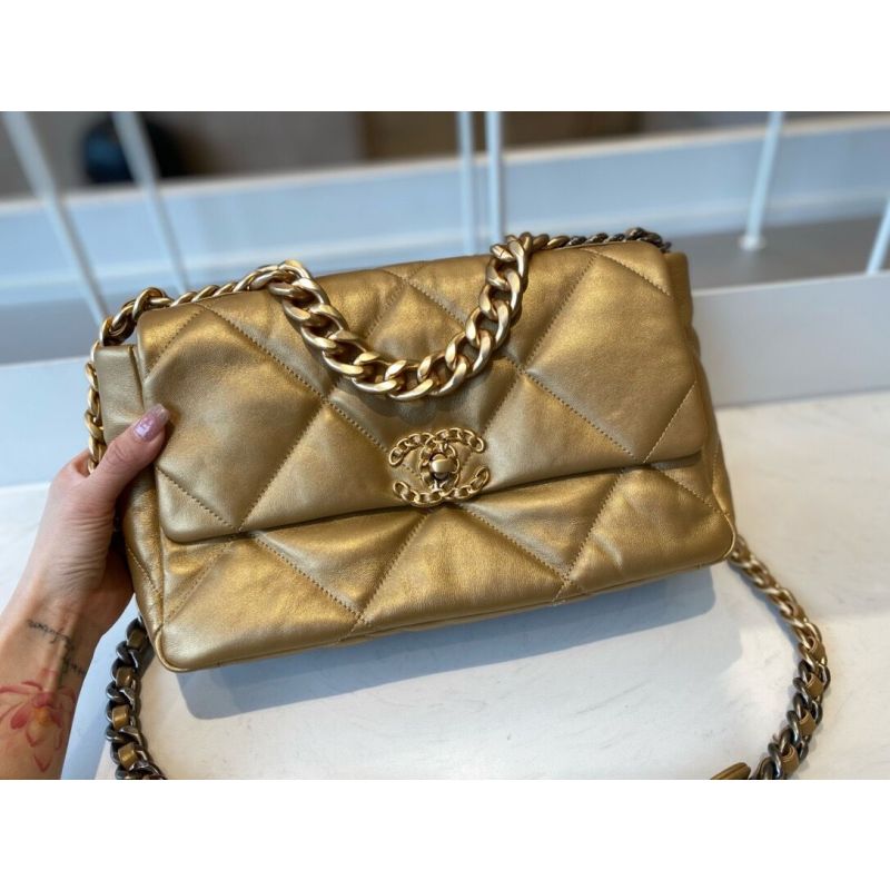 Chanel 19 Large Handbag 