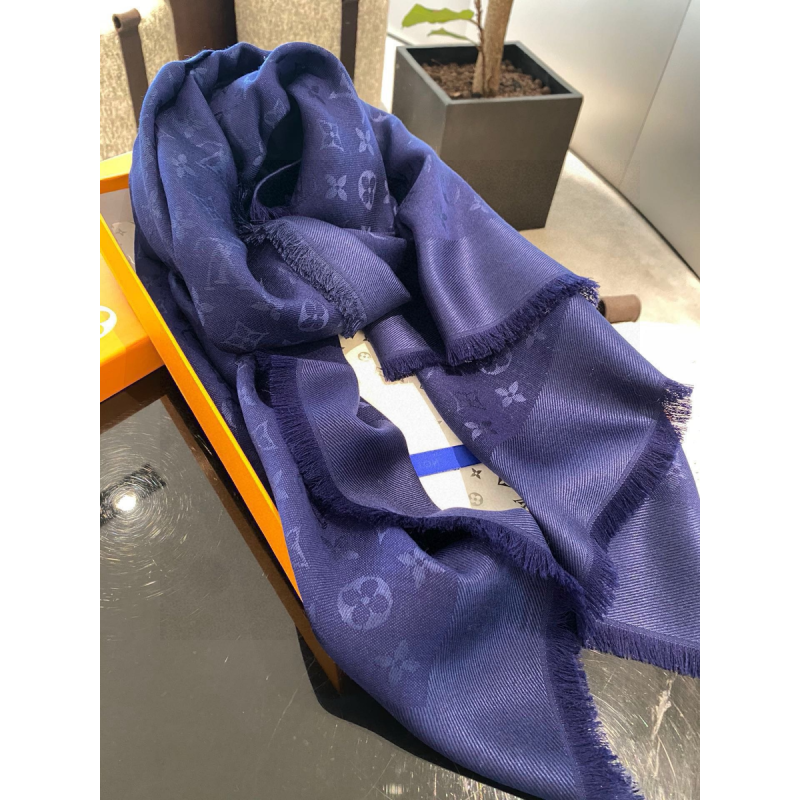 LV Classic Monogram Shawl 